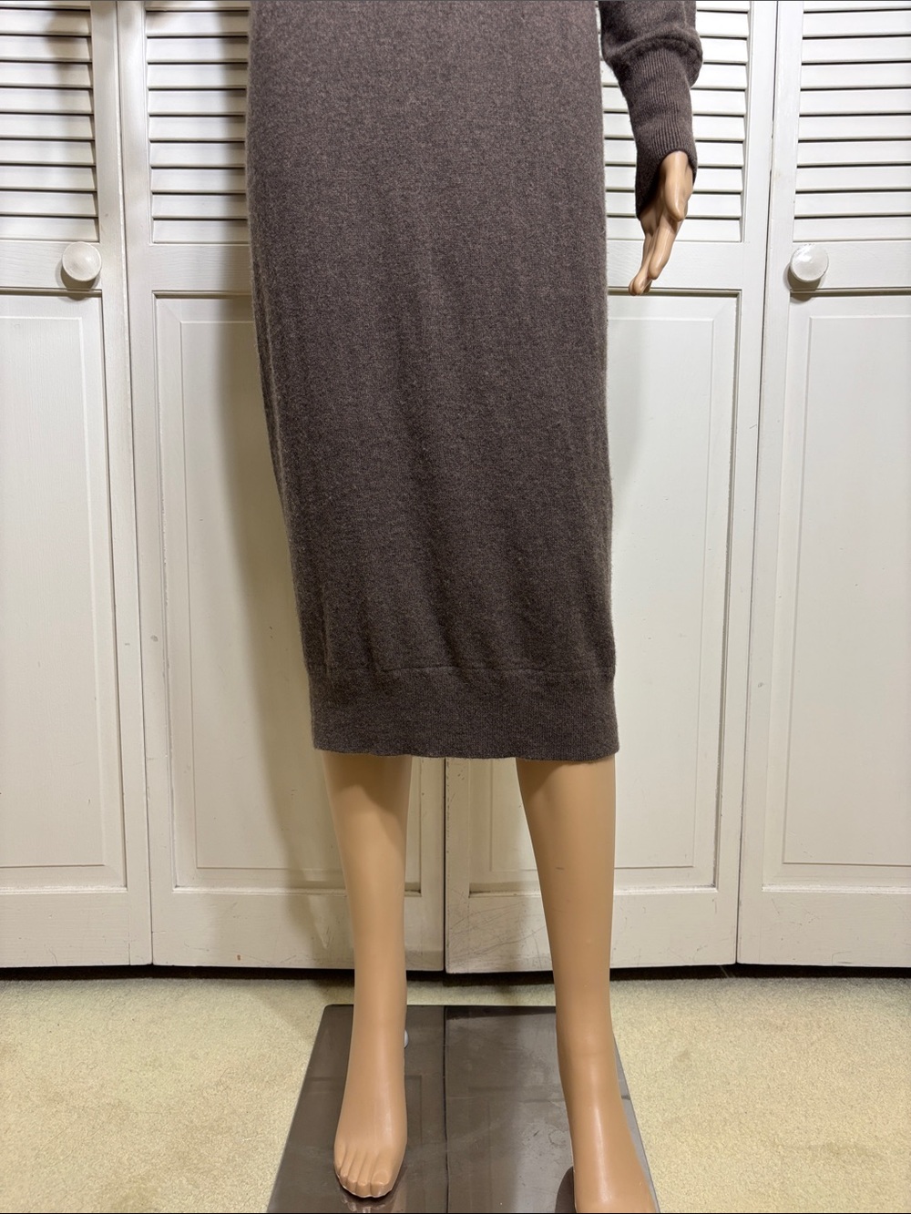 Quince Brown Mongolian Cashmere V-Neck Midi Sweater Dress Medium - Picture 8 of 16